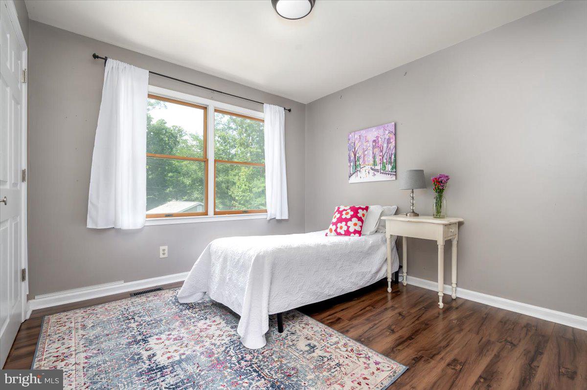 15500 Running Fox Cir