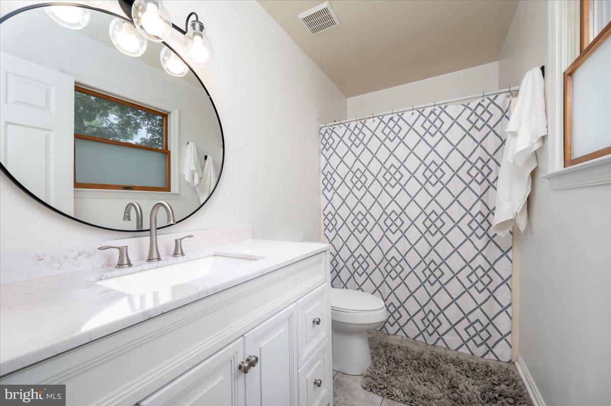 15500 Running Fox Cir