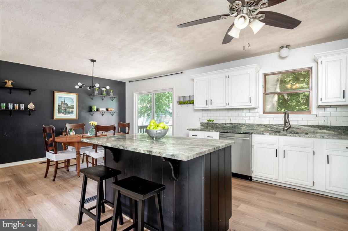 15500 Running Fox Cir