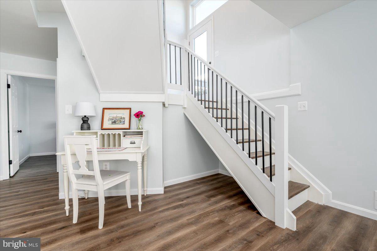 4011 Carousel Way