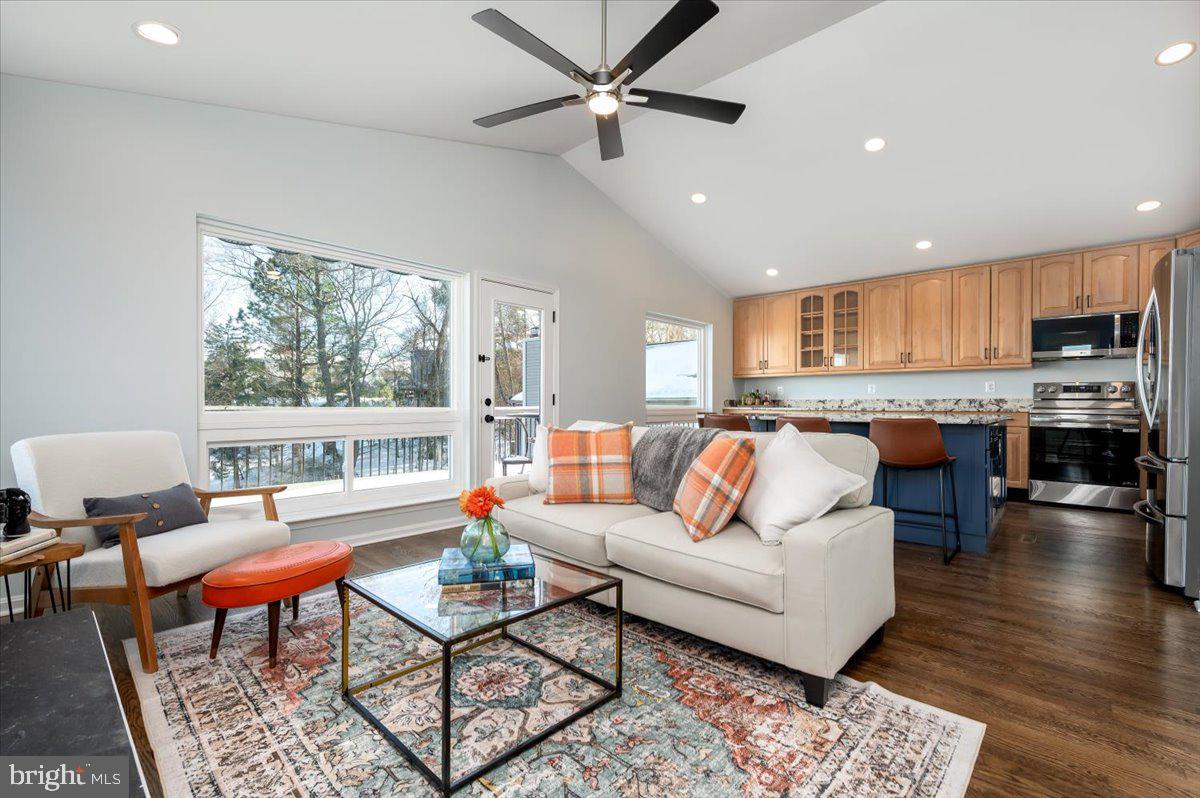 4011 Carousel Way