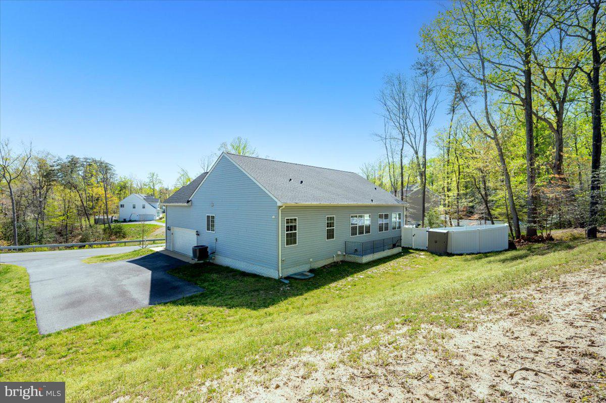 1962 Foxwood Ln