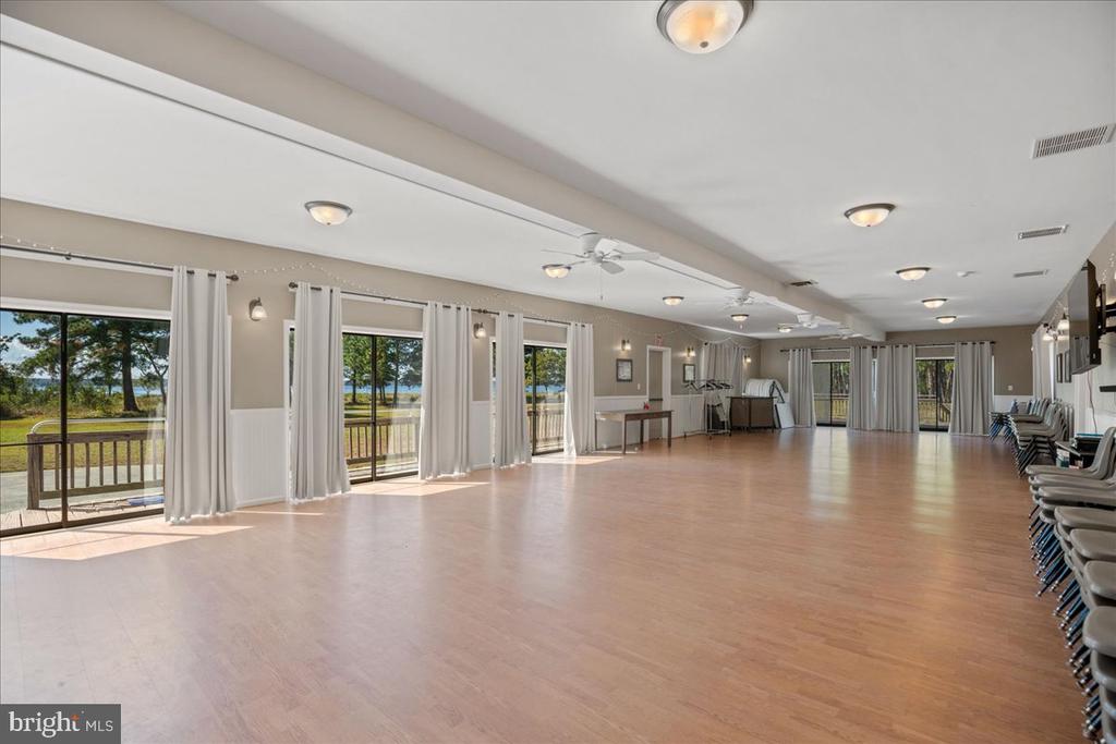 460 DEER LANE