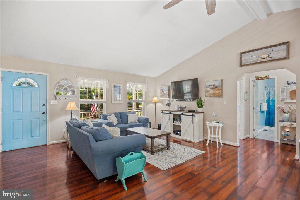 460 DEER LANE