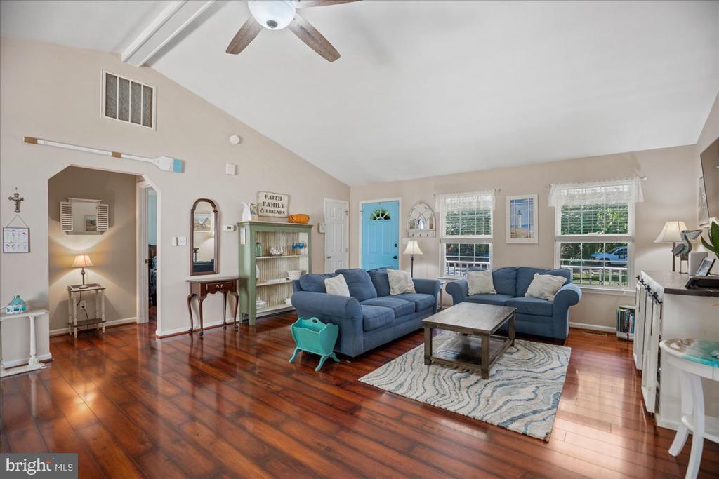 460 DEER LANE