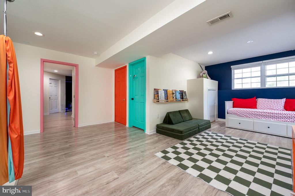 4790 HOWARD PLACE