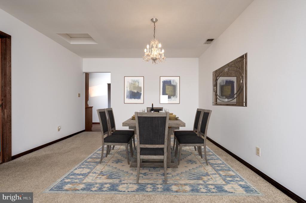 8236 BAYSIDE ROAD