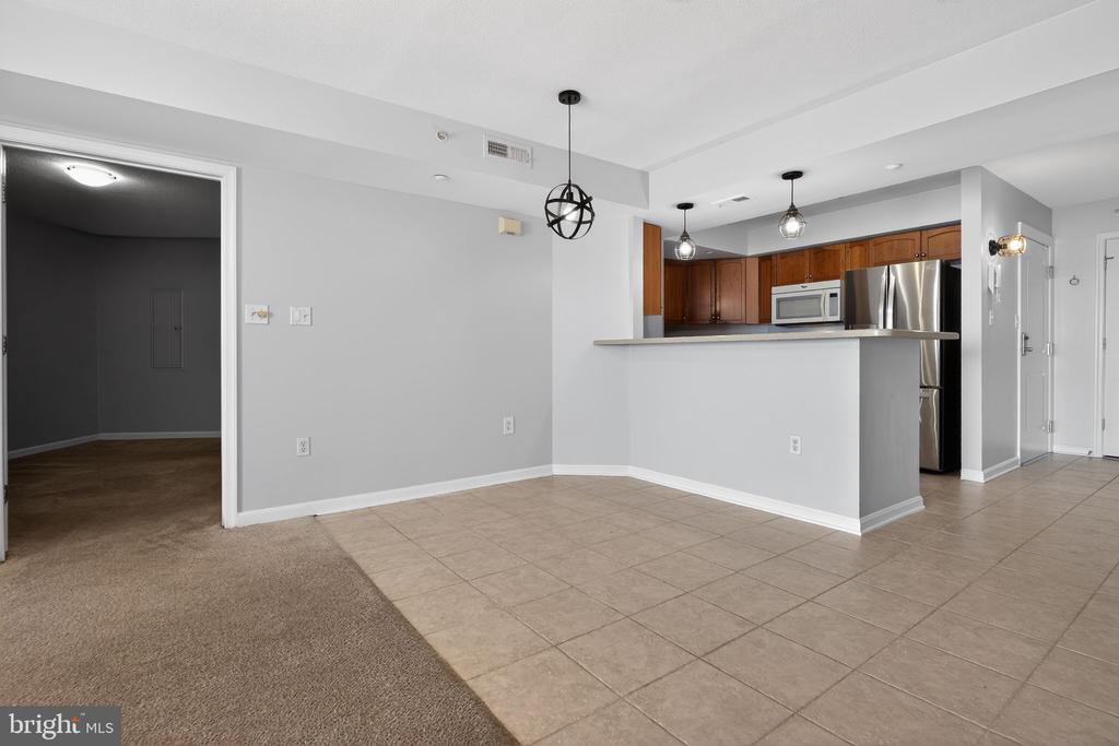 8501 BAYSIDE ROAD 702