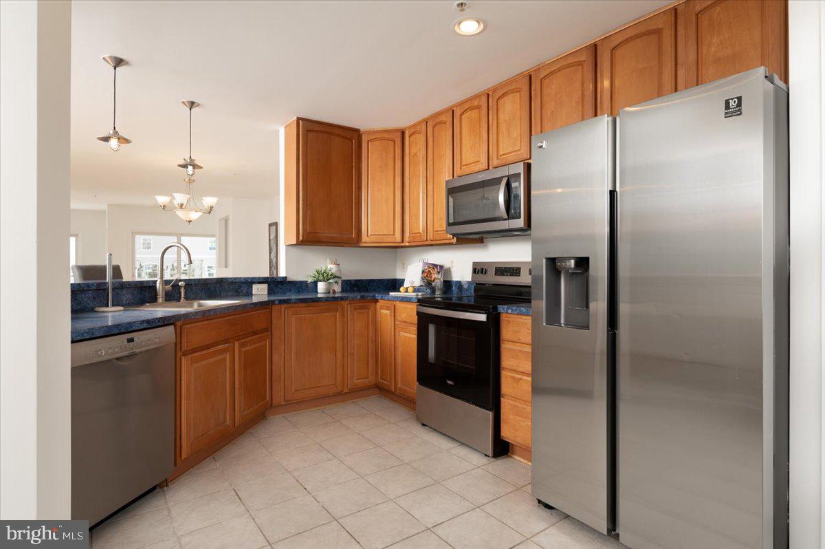 8047 WINDWARD KEY DRIVE