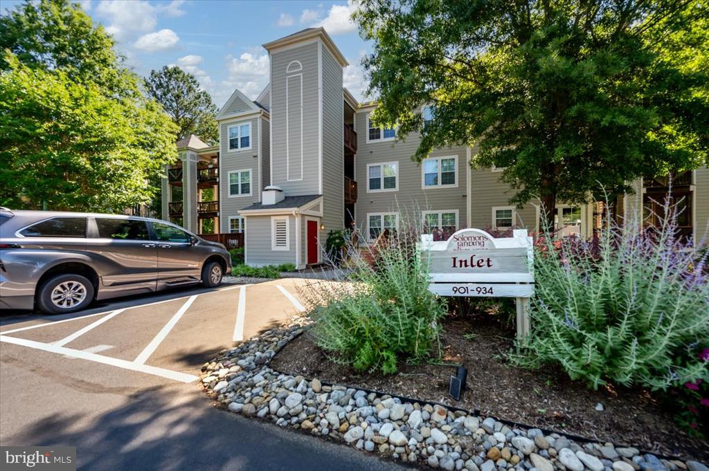 921 SPINNAKER WAY Unit: 921