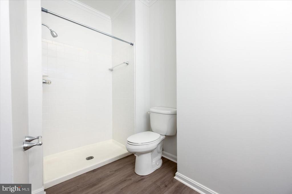 921 SPINNAKER WAY Unit: 921