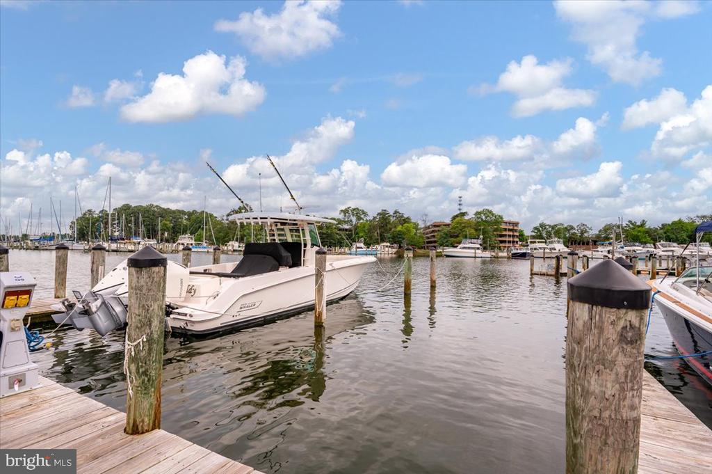 921 SPINNAKER WAY Unit: 921