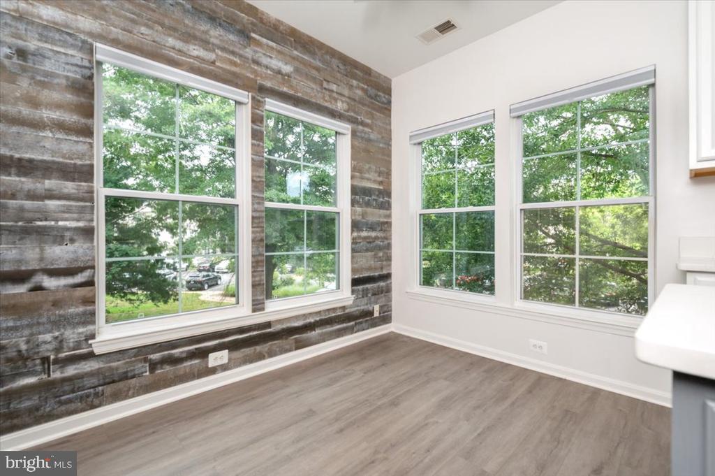 921 SPINNAKER WAY Unit: 921