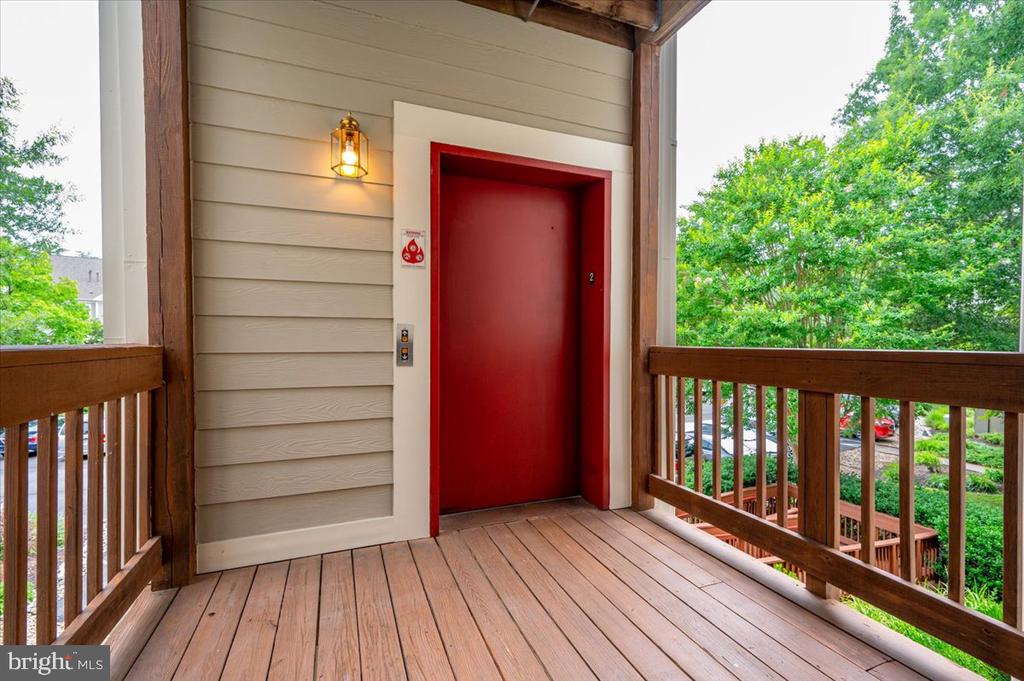 921 SPINNAKER WAY Unit: 921