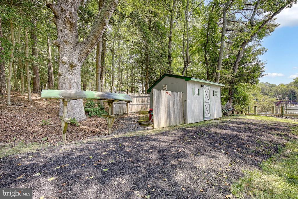 980 APPEL LANE