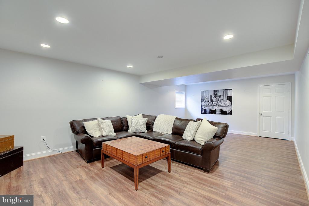 980 APPEL LANE