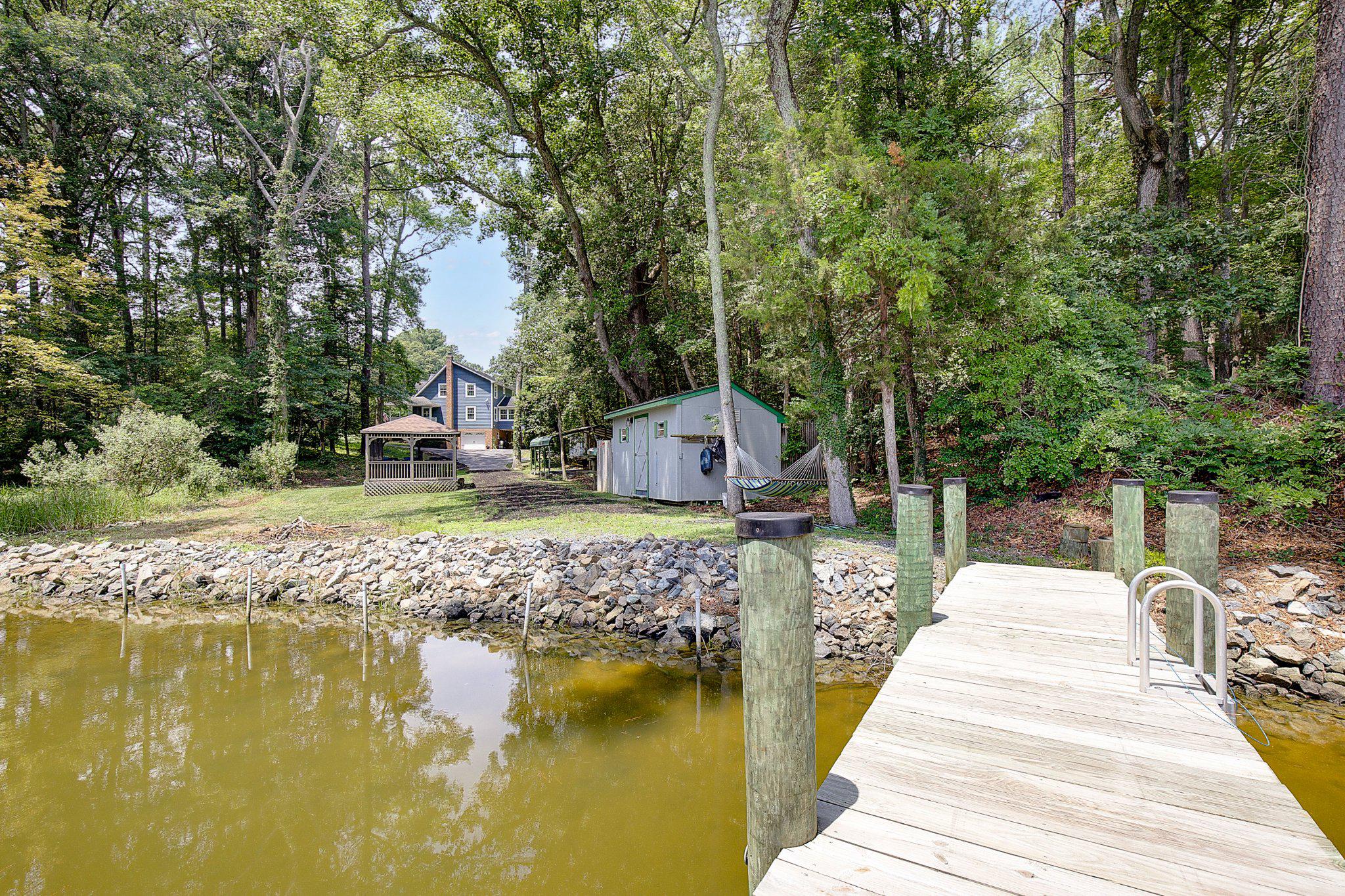 980 APPEL LANE