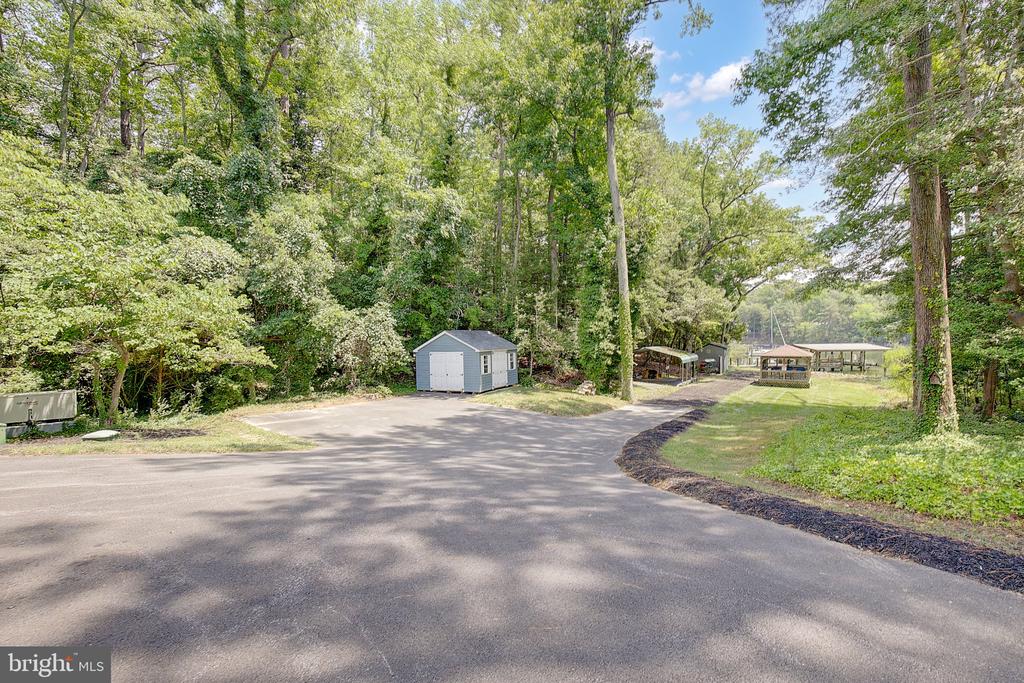 980 APPEL LANE