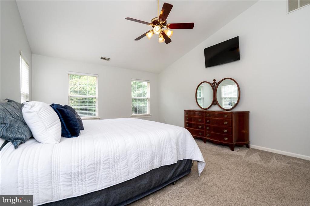 3625 REDHAVEN LANE