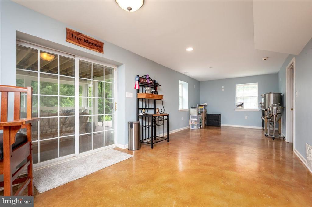 3625 REDHAVEN LANE