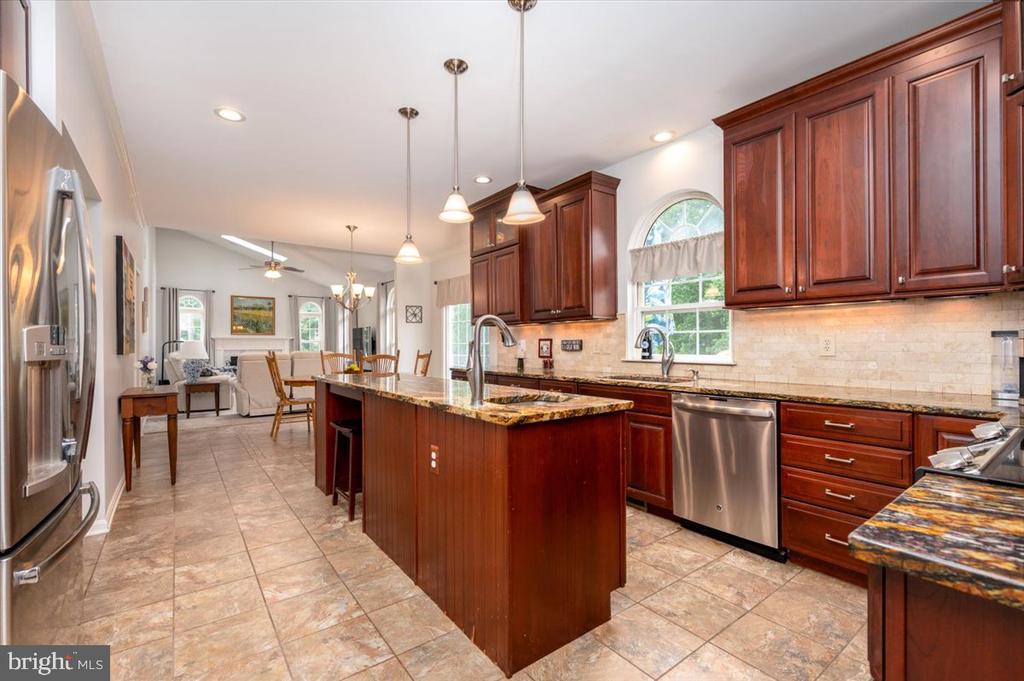3625 REDHAVEN LANE