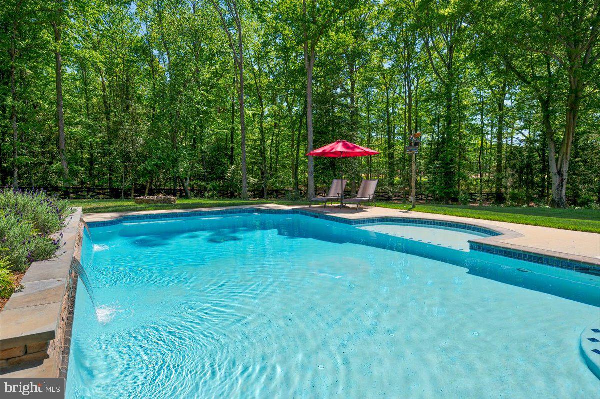 7575 Serenity Dr