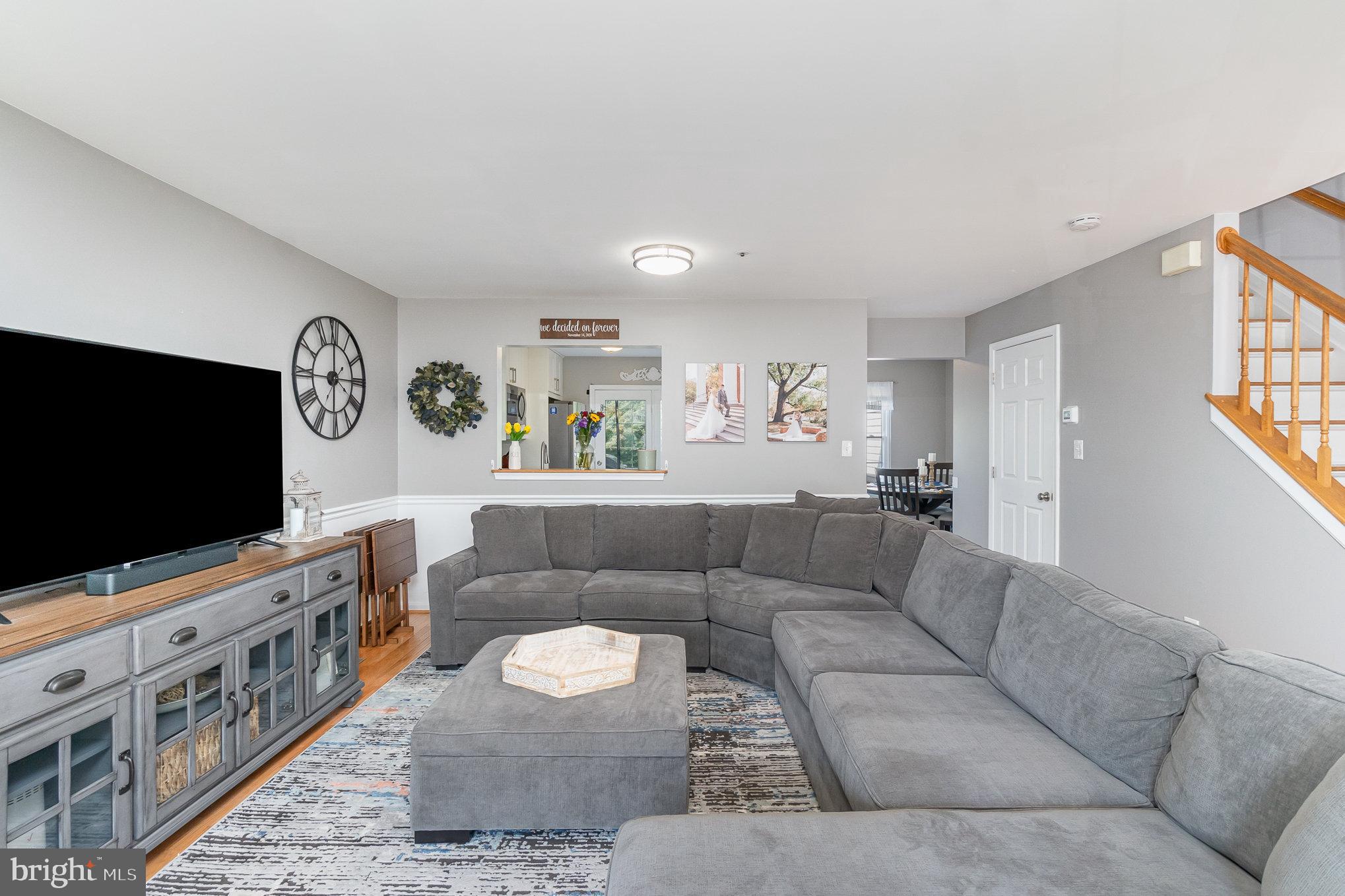 402 Oakton Way