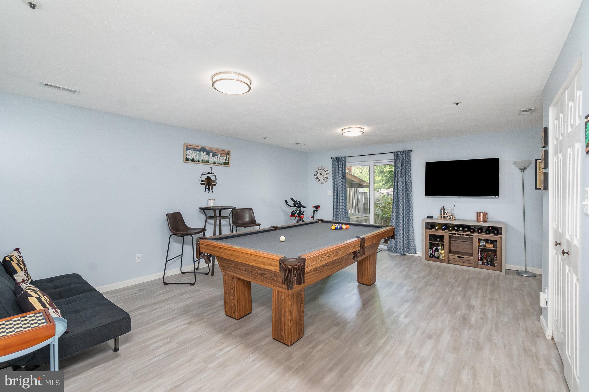402 Oakton Way