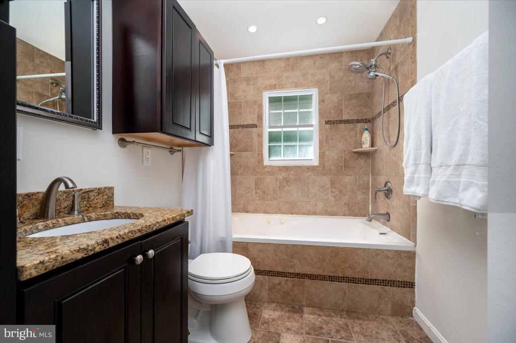 1305 ACCOKEEK ROAD