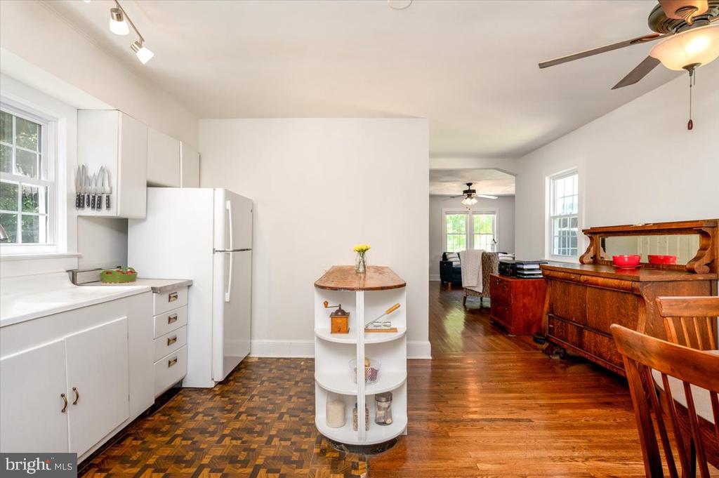 1305 ACCOKEEK ROAD