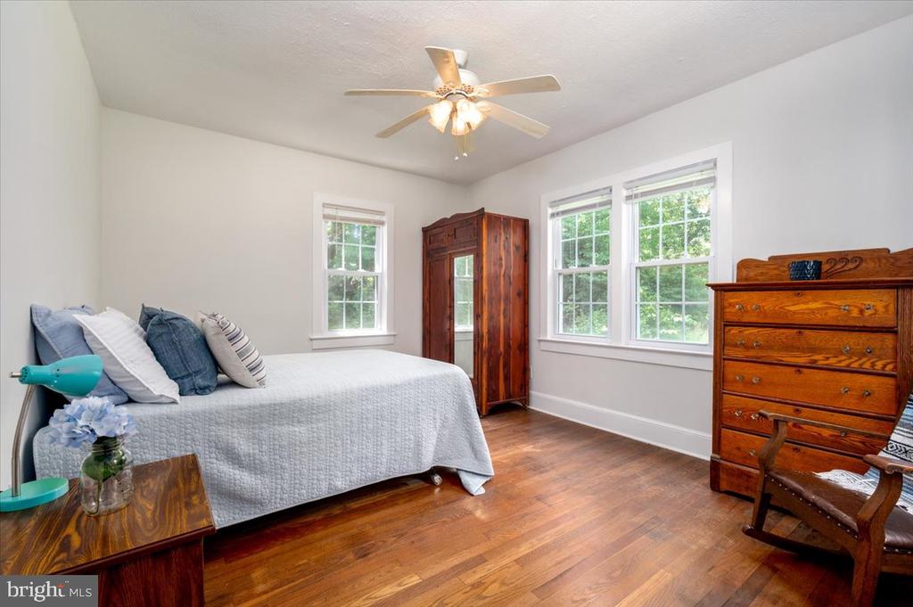 1305 ACCOKEEK ROAD