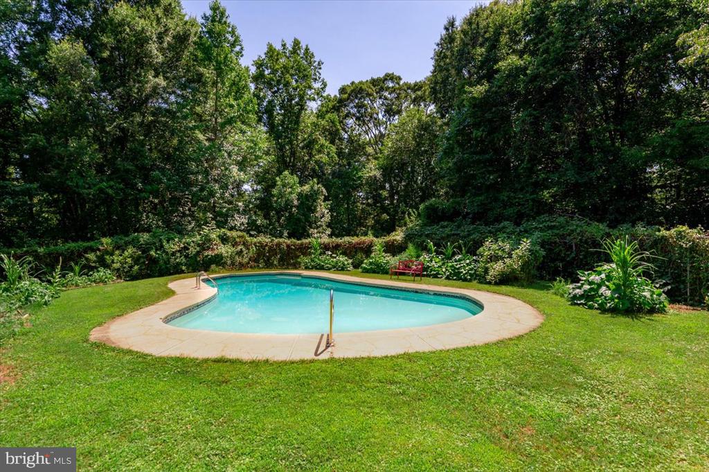 1305 ACCOKEEK ROAD