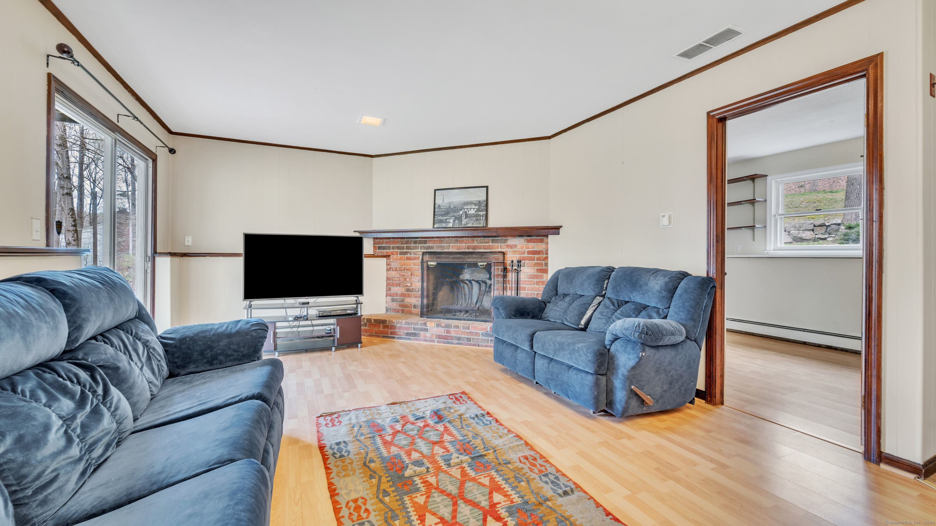 5 Frontier Lane