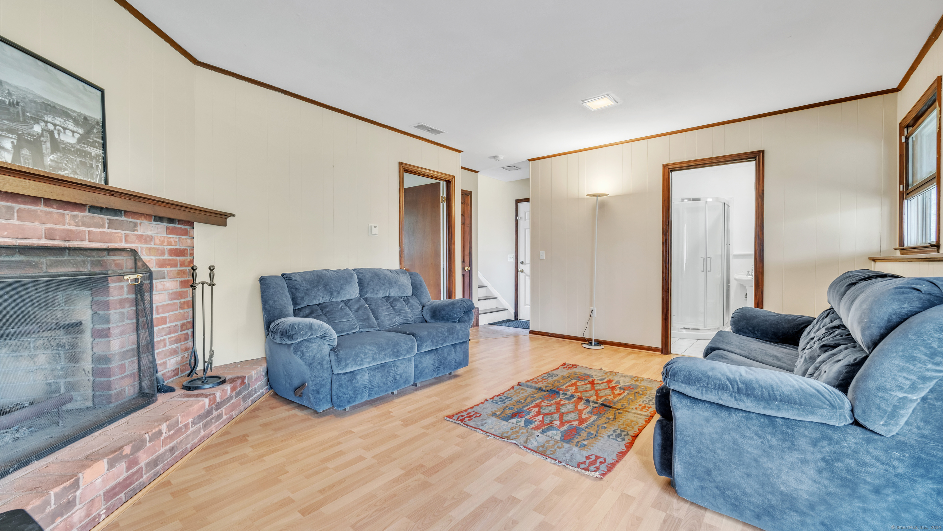 5 Frontier Lane