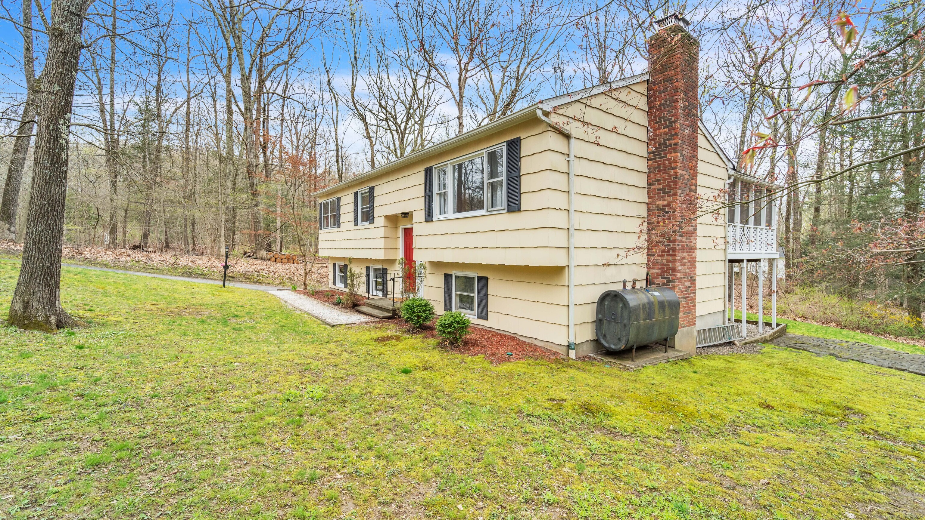 5 Frontier Lane