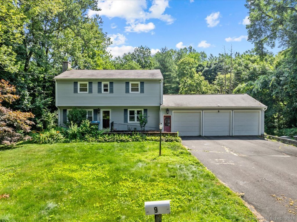 9 Oak Crest Drive