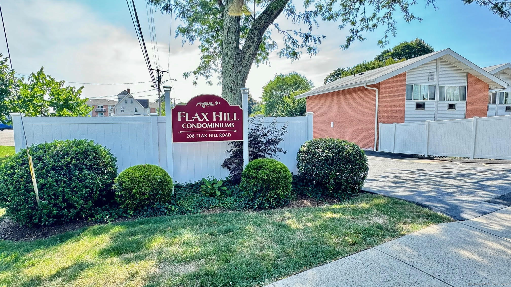 208 Flax Hill Road APT 33