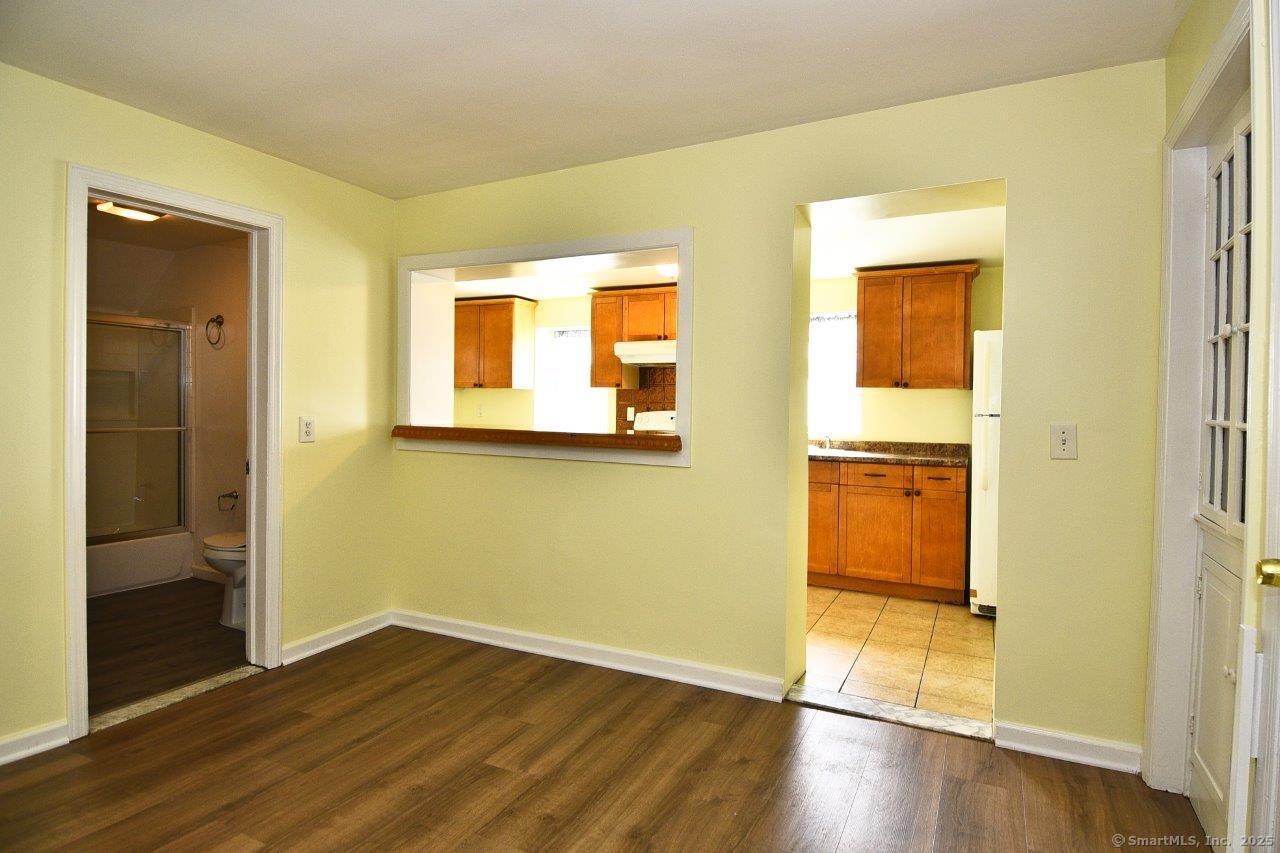 73 Wilson Street 2 Floor