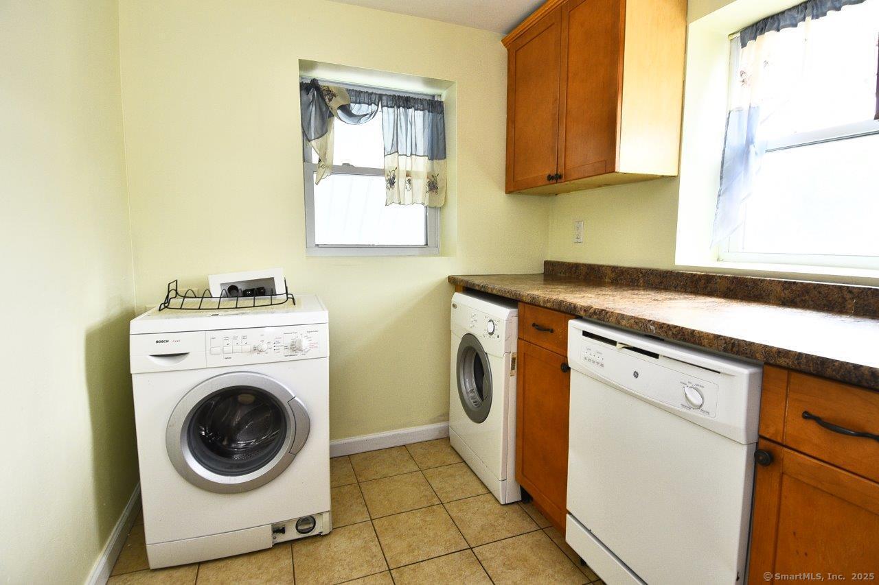 73 Wilson Street 2 Floor