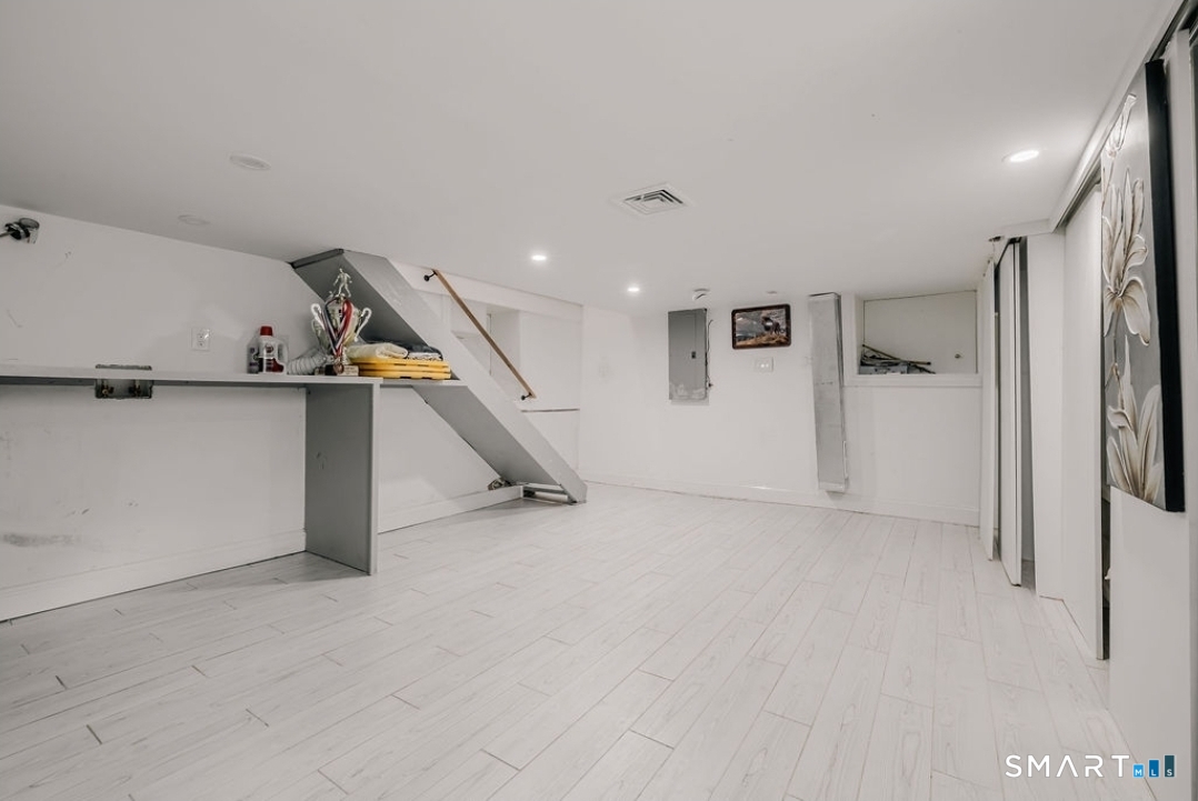 20 Avenue A Avenue