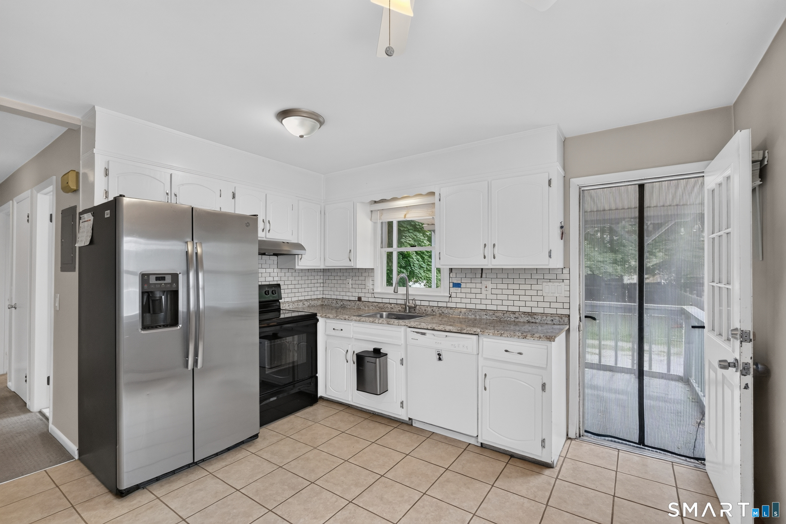 53 1/2 Elmwood Avenue