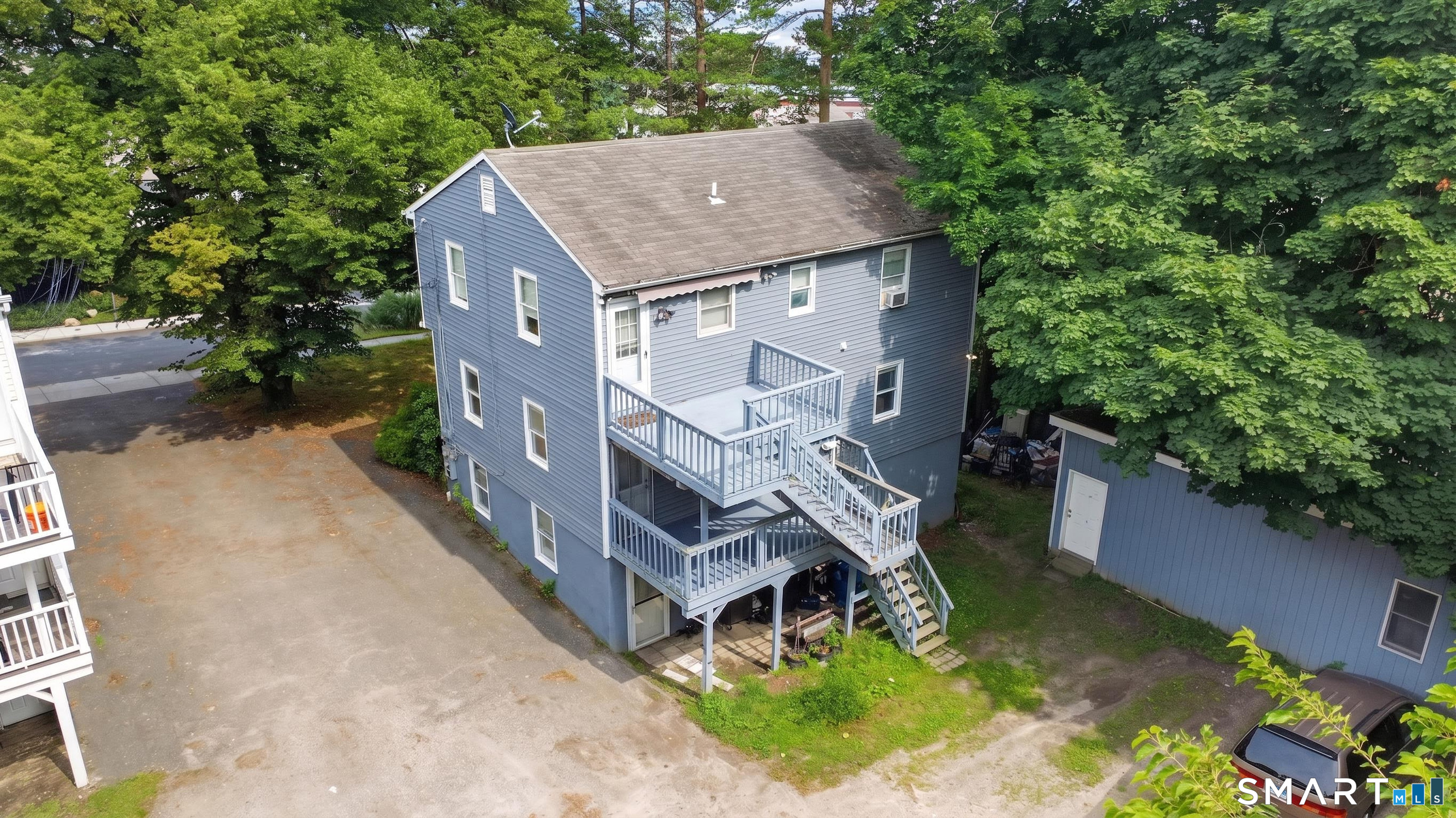 53 1/2 Elmwood Avenue