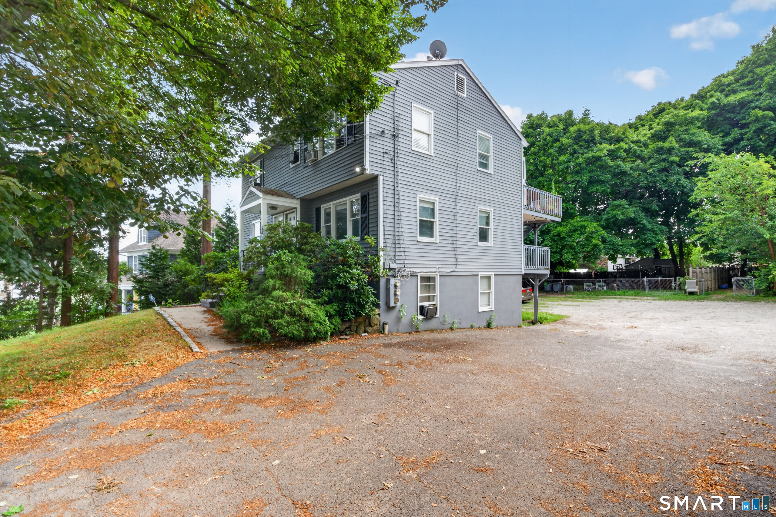 53 1/2 Elmwood Avenue