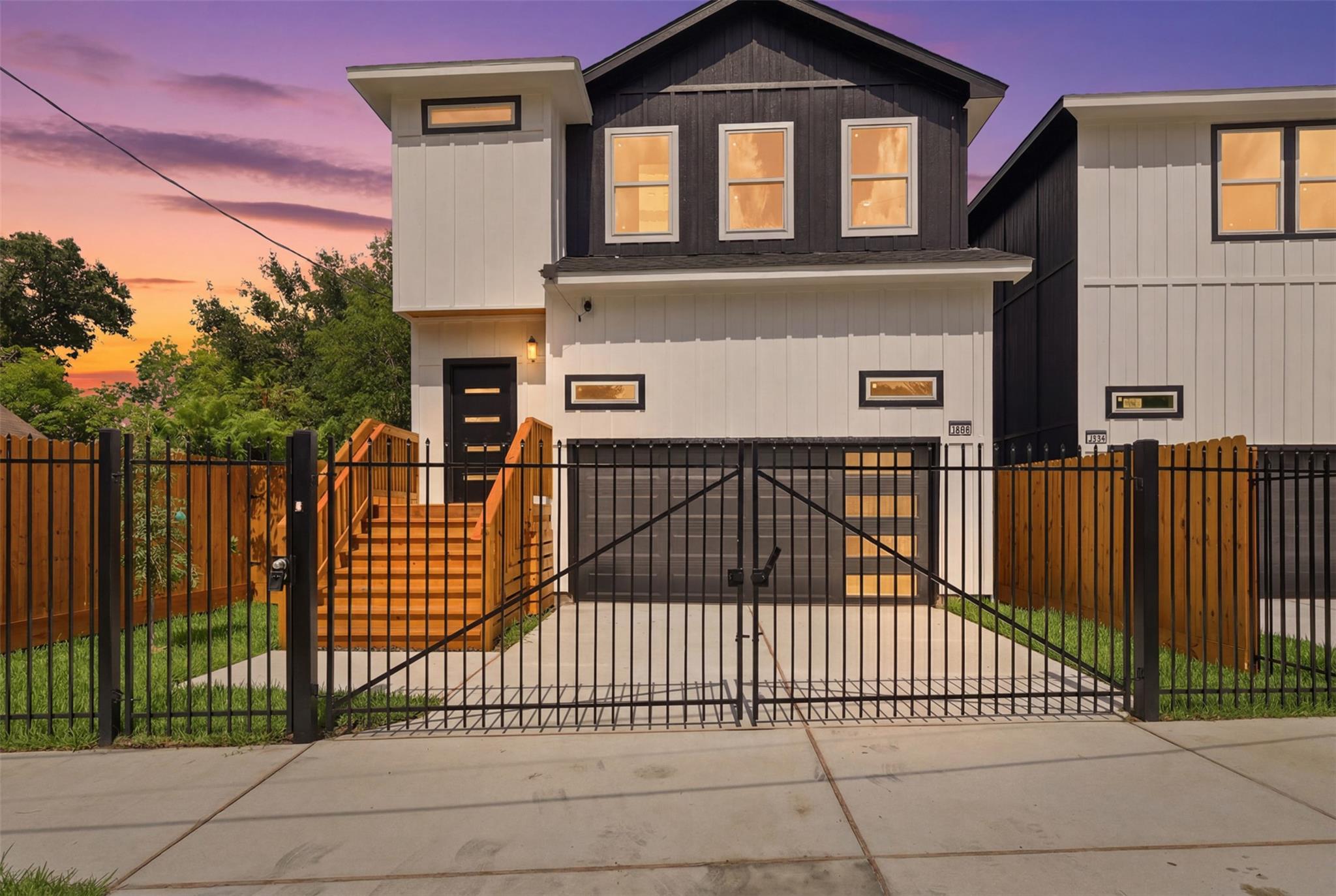 3806 Sayers Street