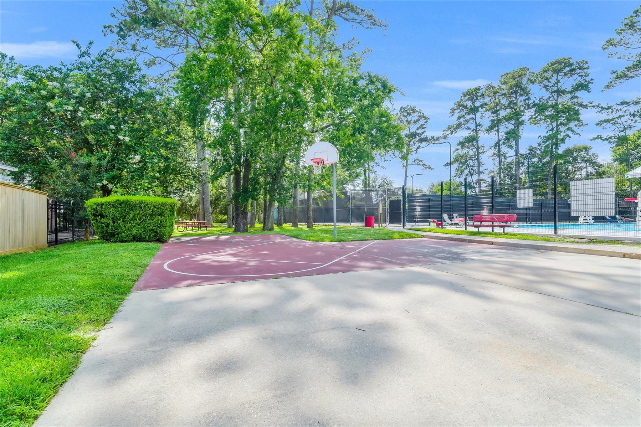 12407 Rosehill Lane