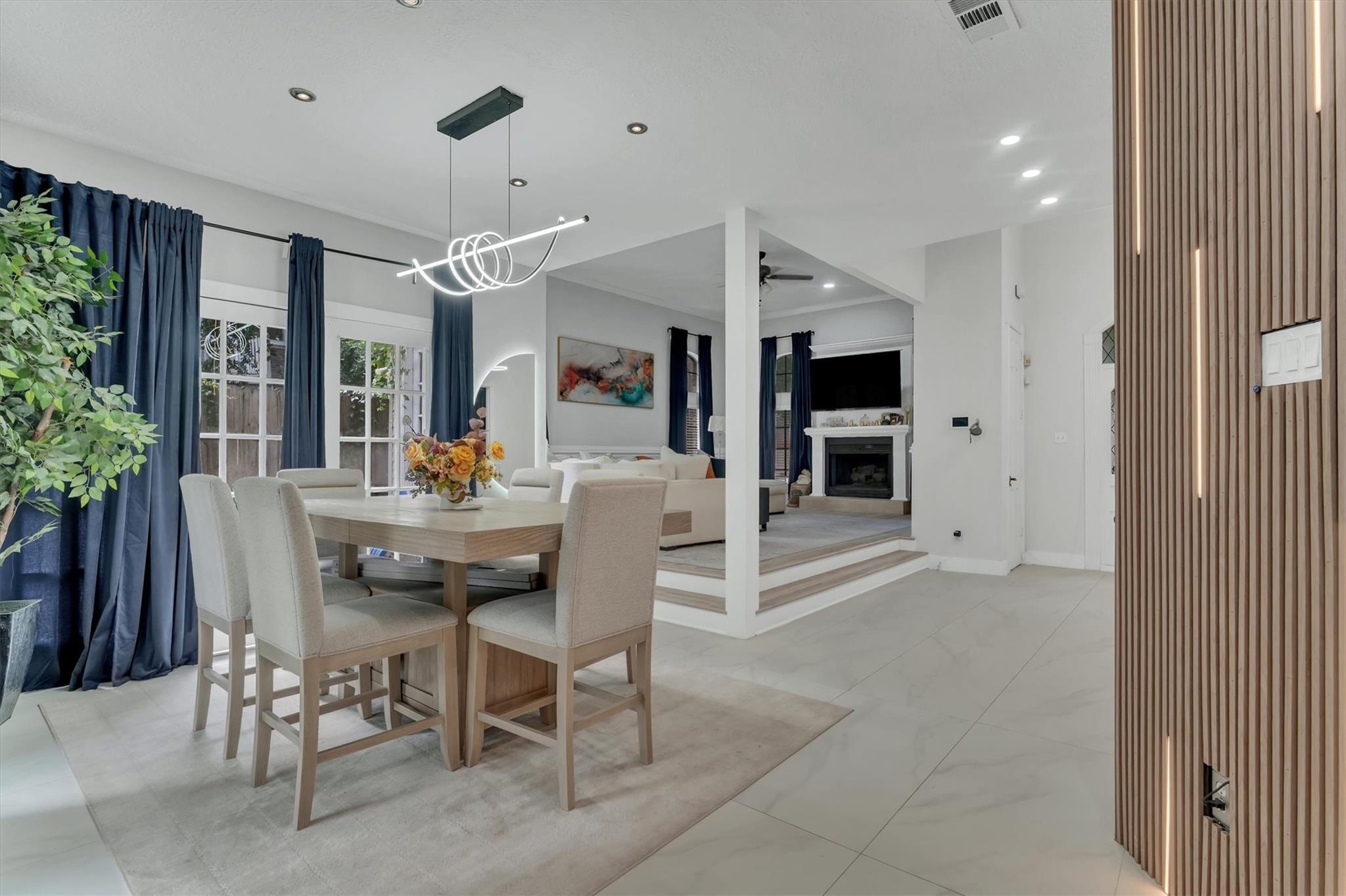 12407 Rosehill Lane