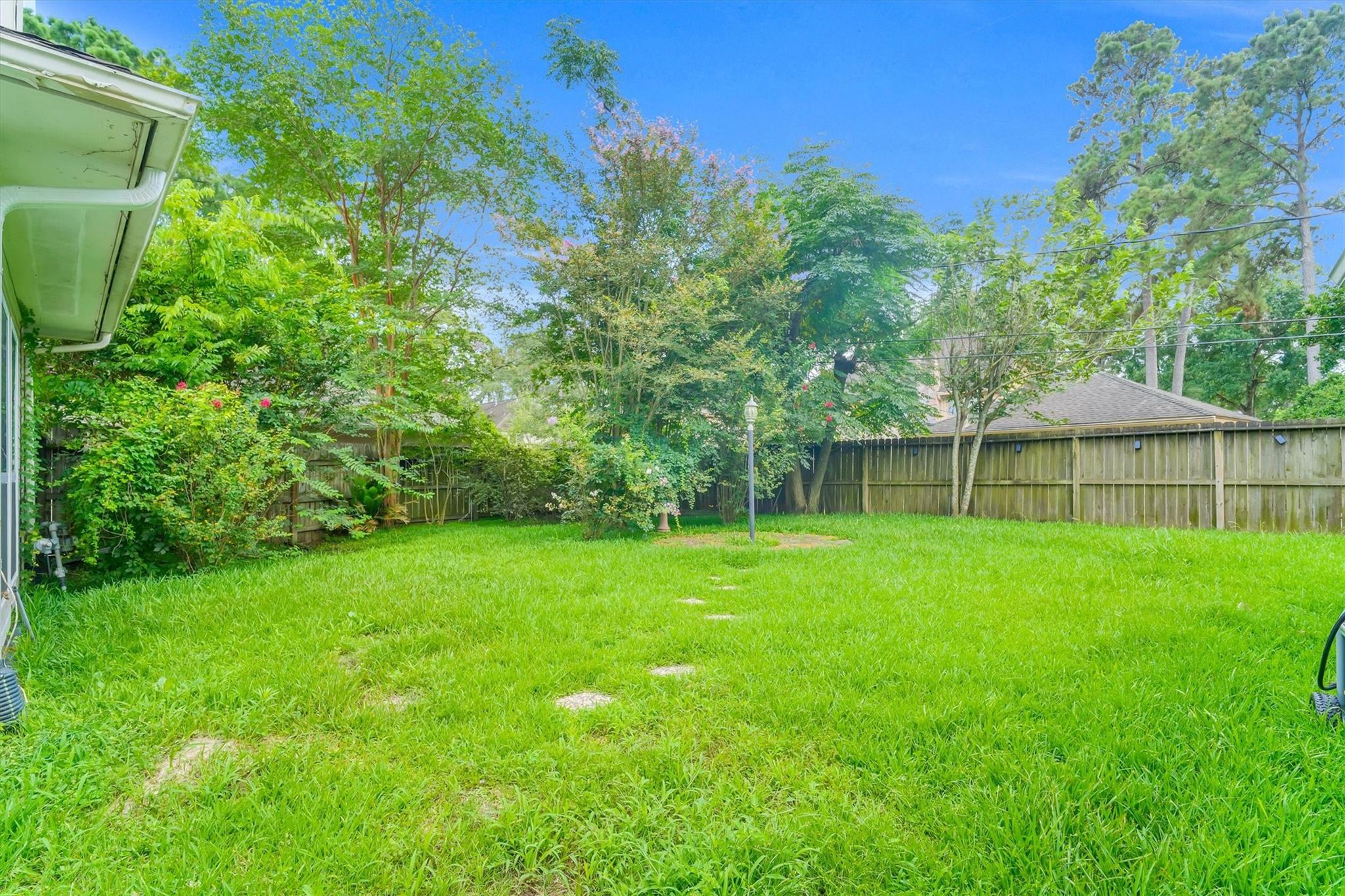 12407 Rosehill Lane