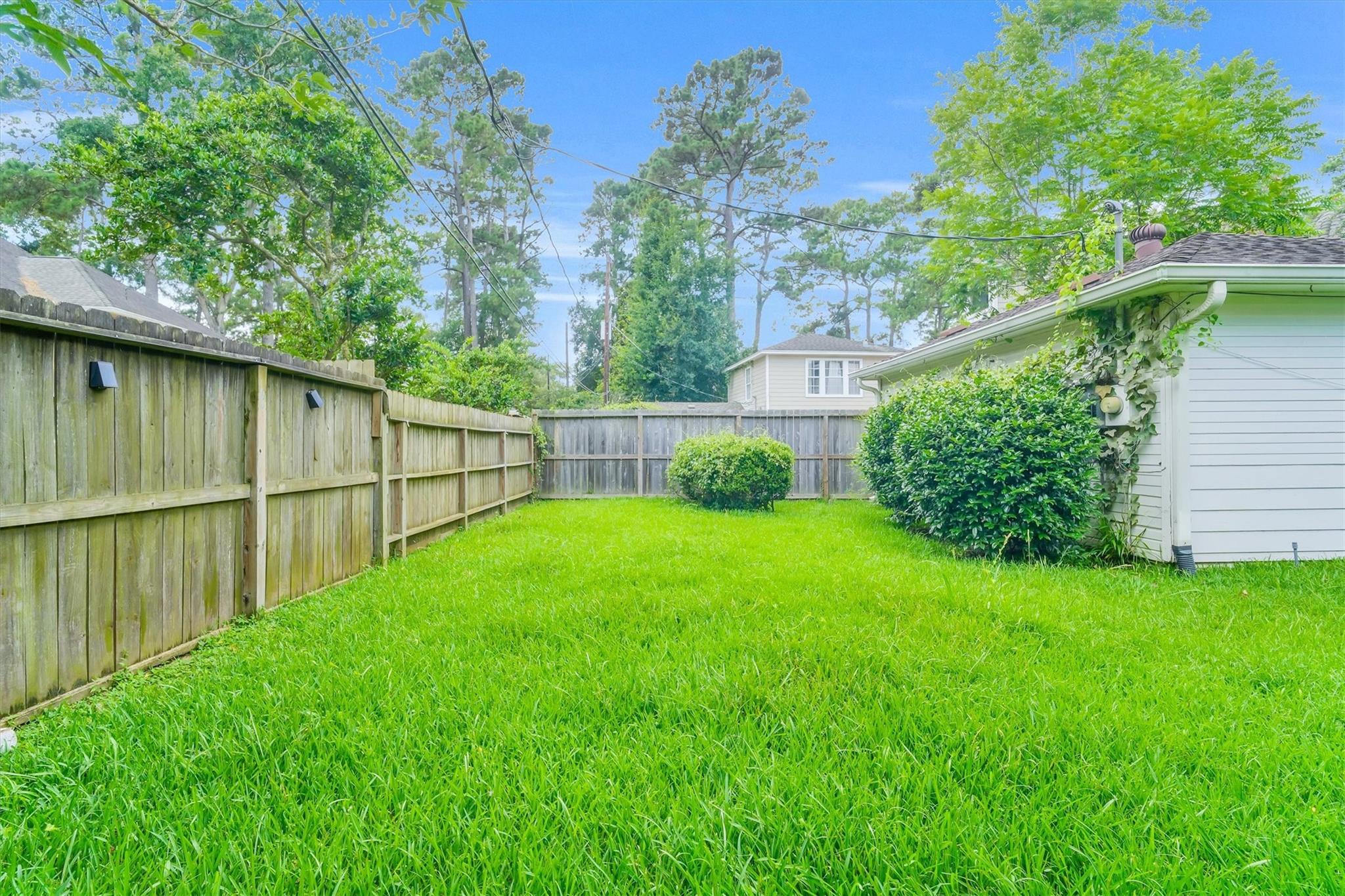 12407 Rosehill Lane