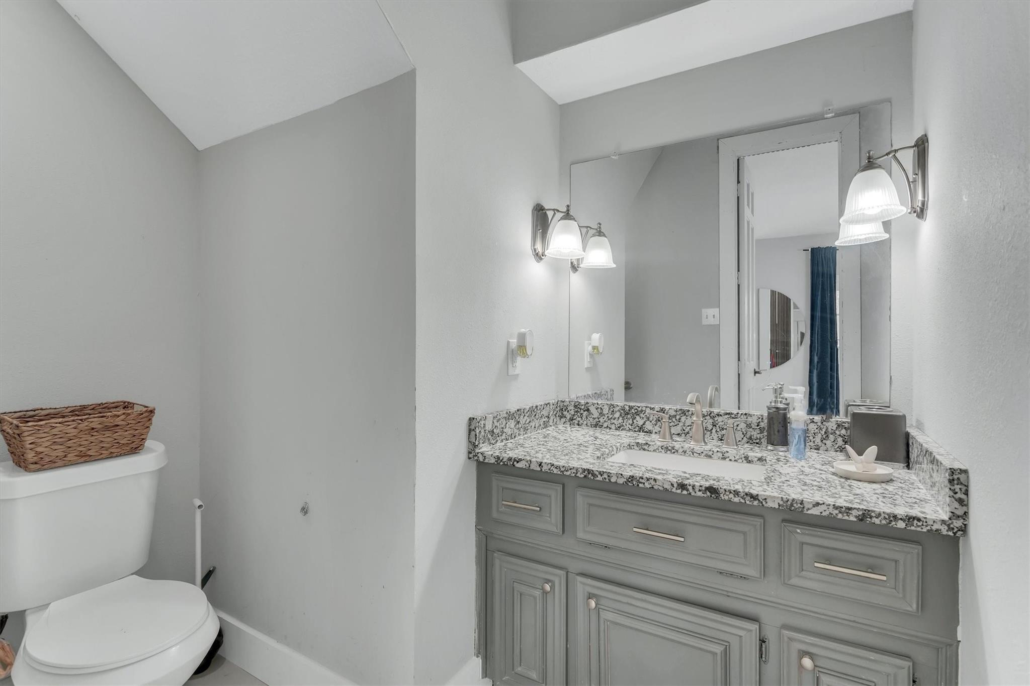 12407 Rosehill Lane
