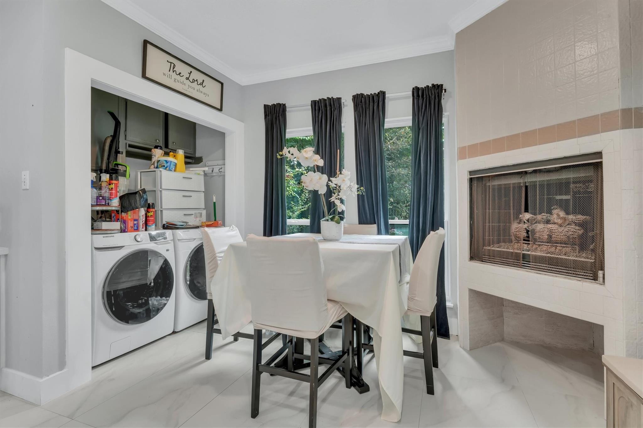12407 Rosehill Lane